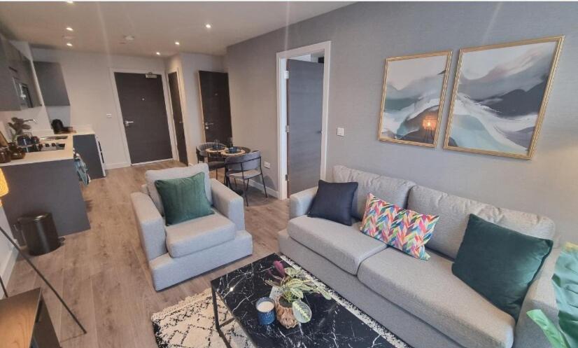 Stylish One Bedroom Flat Apartment *